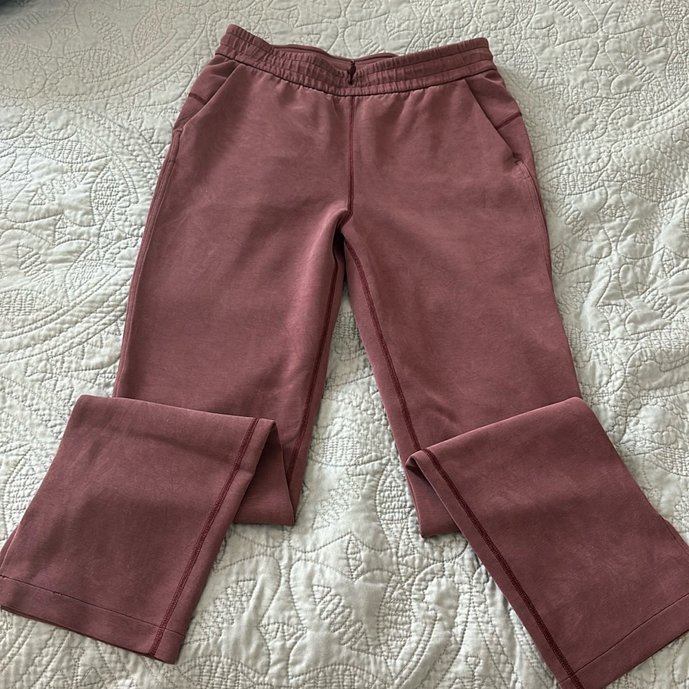 Lululemon Softstream dusty red pants size 8